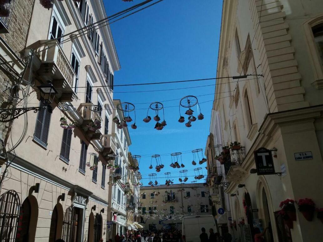 Cozy Apartment Mati Alghero Historic Center Bagian luar foto